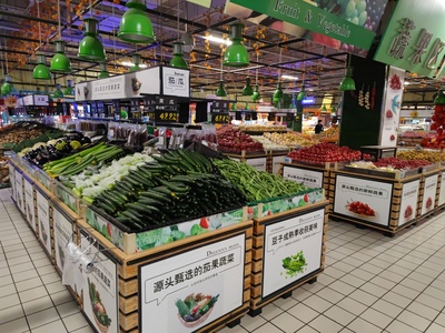 原粮库存充裕，蔬菜上市高峰，市场供应无忧